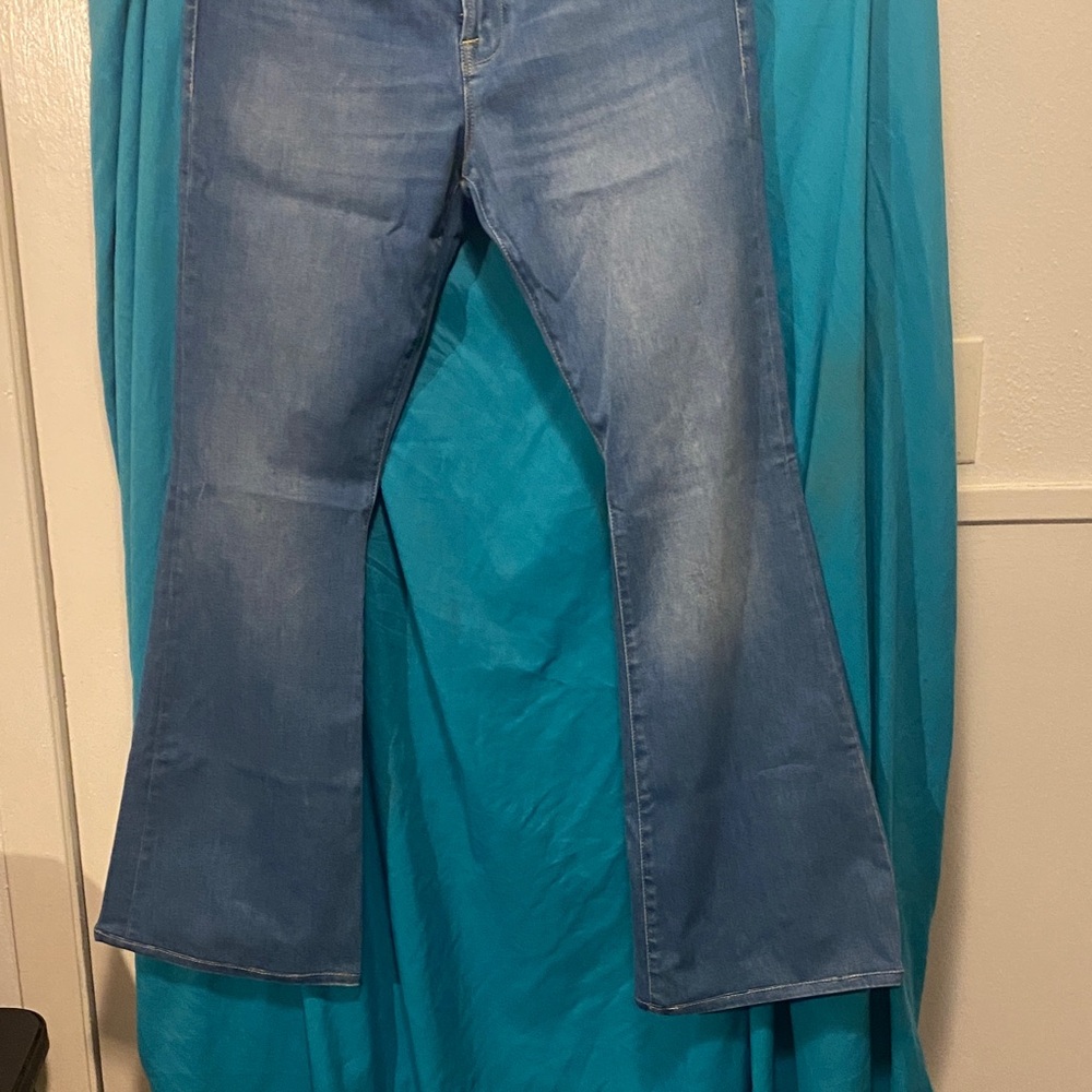 7 For All Mankind Light Blue Flare Jeans - Picture 2 of 6